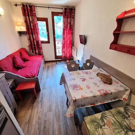 Club - Pour 3 Personnes 88 * Modane